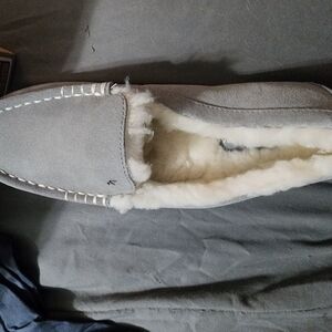 Koolaburra Gray Moccasin Slippers with Plush Lining